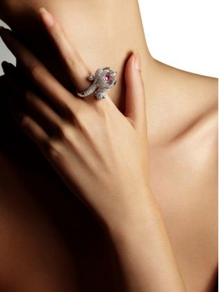 elin以精妙珠宝之技“艺述”永恒开元棋牌摩登复兴 琢艺为宝 Qe(图3)