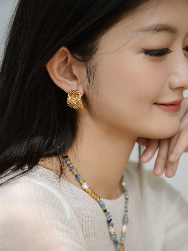 芷蕾种草的宝藏单品确实很好搭！ky开元棋牌推广 被刘亦菲、辛(图3)