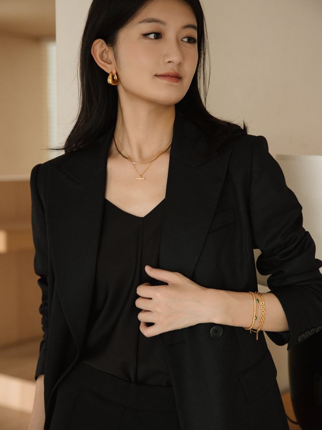 芷蕾种草的宝藏单品确实很好搭！ky开元棋牌推广 被刘亦菲、辛(图9)