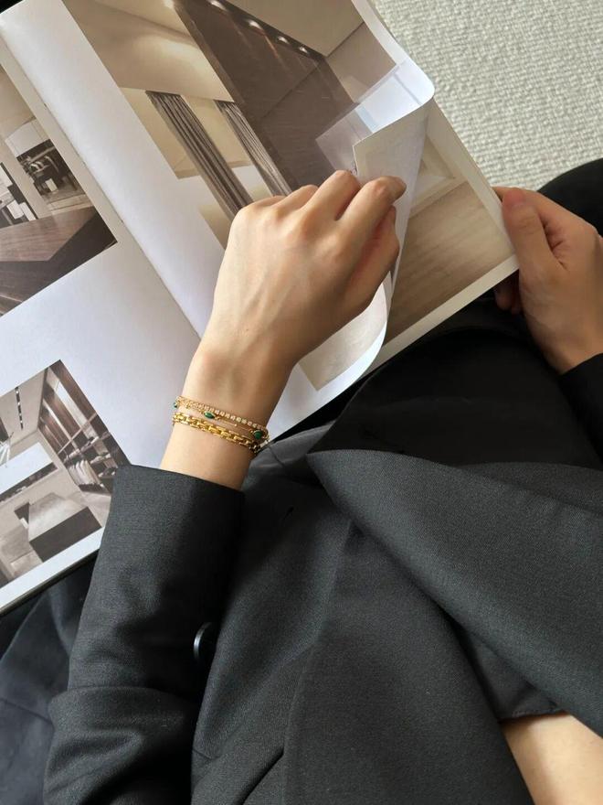 芷蕾种草的宝藏单品确实很好搭！ky开元棋牌推广 被刘亦菲、辛(图26)